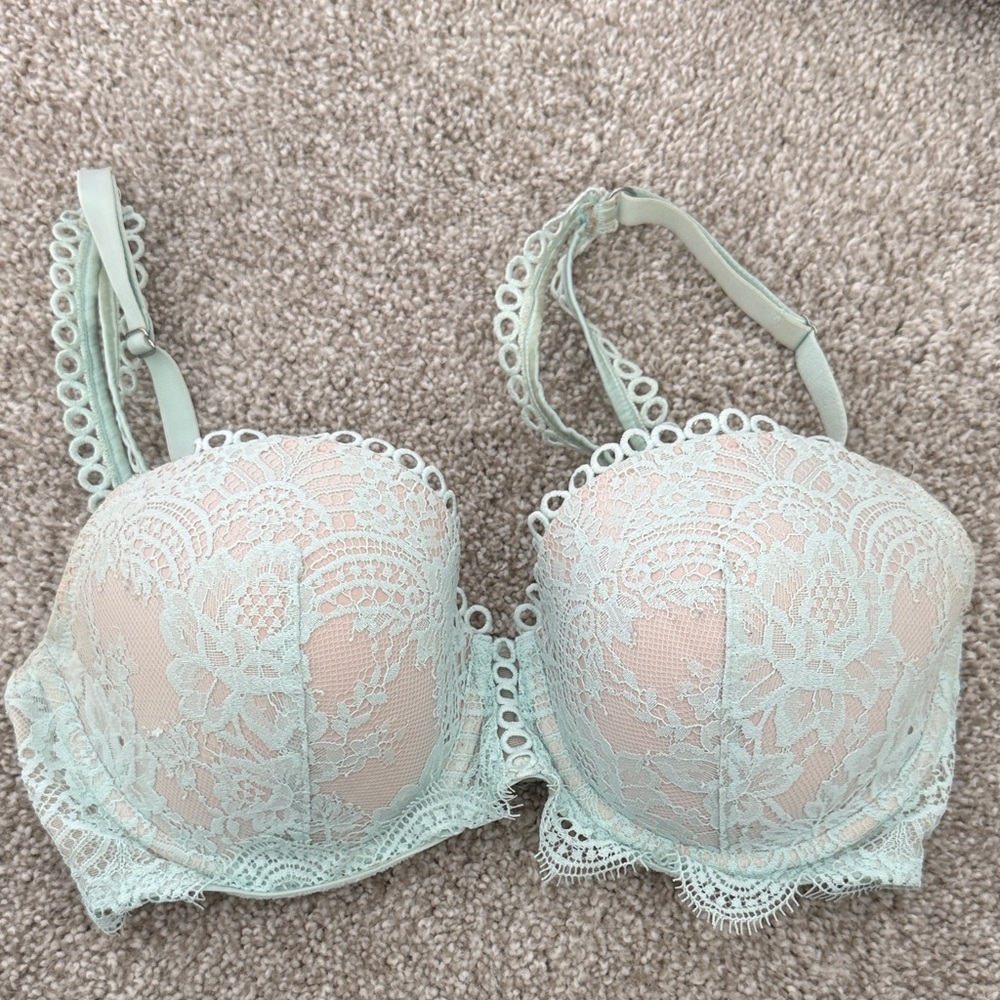 Victoria's Secret Lace Bra - Light Green